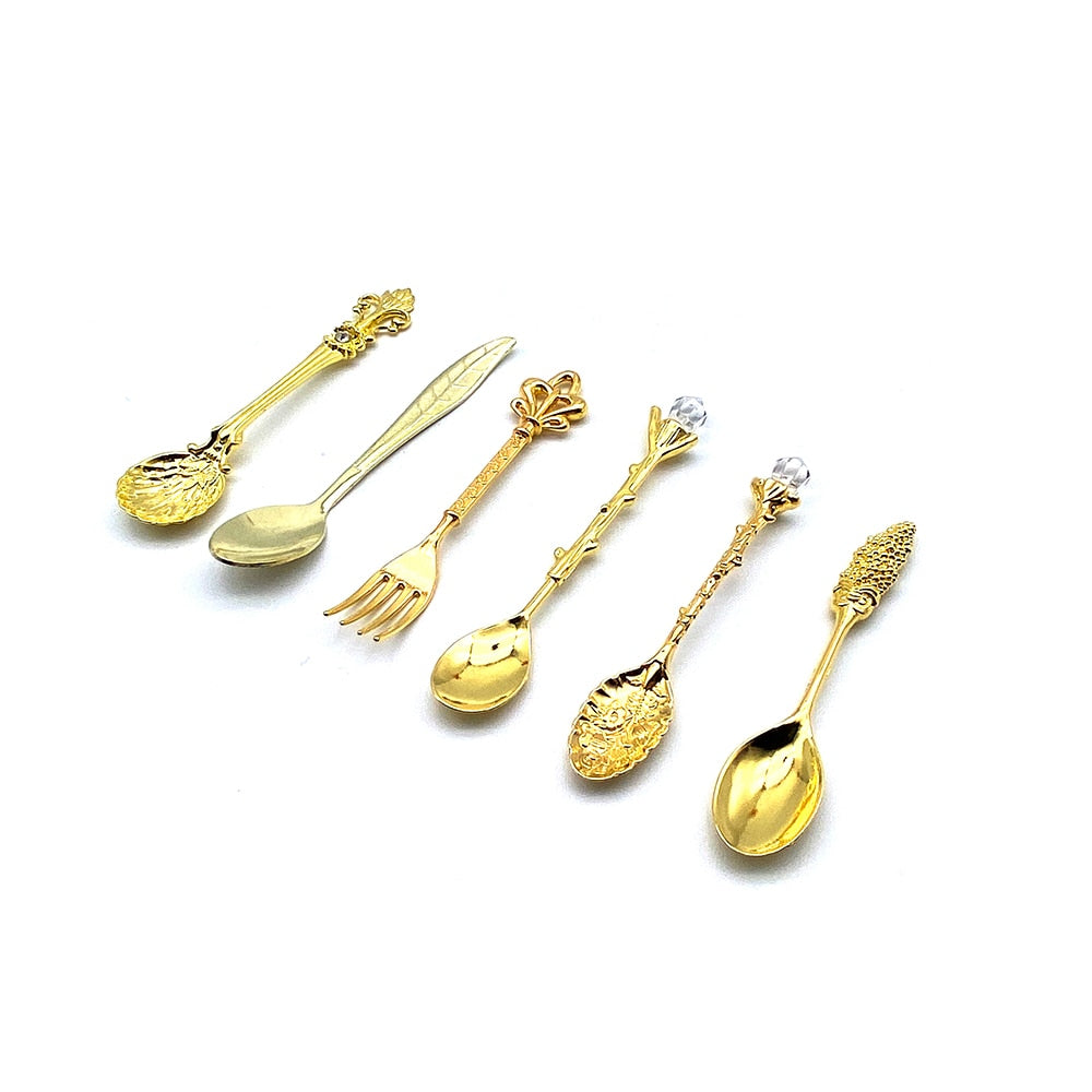 6Pcs Vintage Spoons Fork Cutlery Set Mini Royal Style Metal Gold Carved Teaspoon Coffee Snacks Fruit