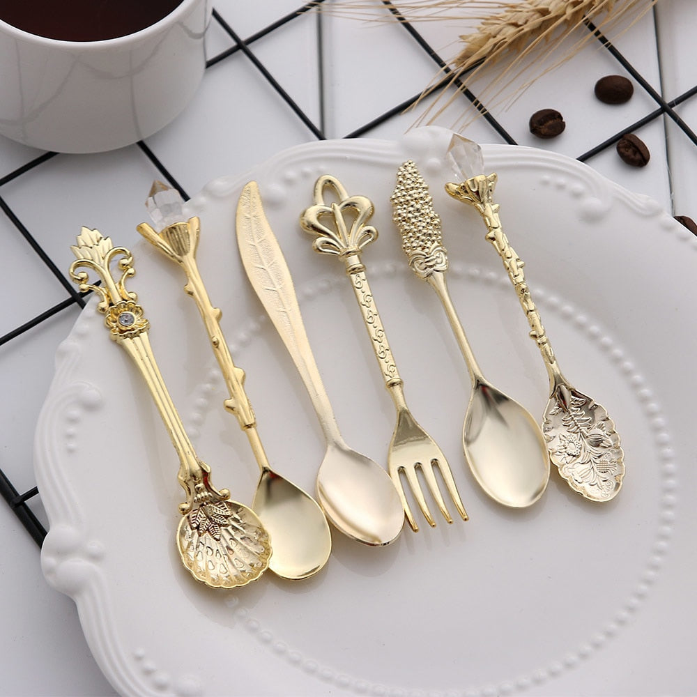 6Pcs Vintage Spoons Fork Cutlery Set Mini Royal Style Metal Gold Carved Teaspoon Coffee Snacks Fruit