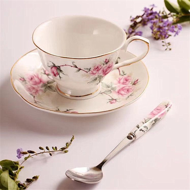 Europe 120Ml Noble Bone China Coffee Cup Saucer Spoon Set Luxury Mug Tea Top-Grade Porcelain Cafe