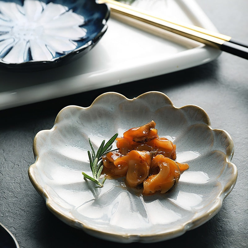 Ceramic Taste Dish Flower Shape Porcelain Nut Saucer Small Plate Mini Soy Sauce Seasoning Tableware